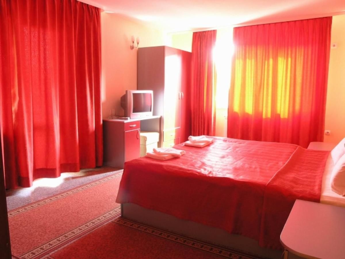 Отель Hotel Ertancom Благоевград-9